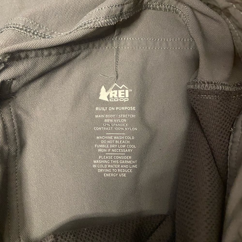 REI Co-Op Screeline Pants in Grey Size 12 *altered‎ to capri length* - Picture 5 of 12